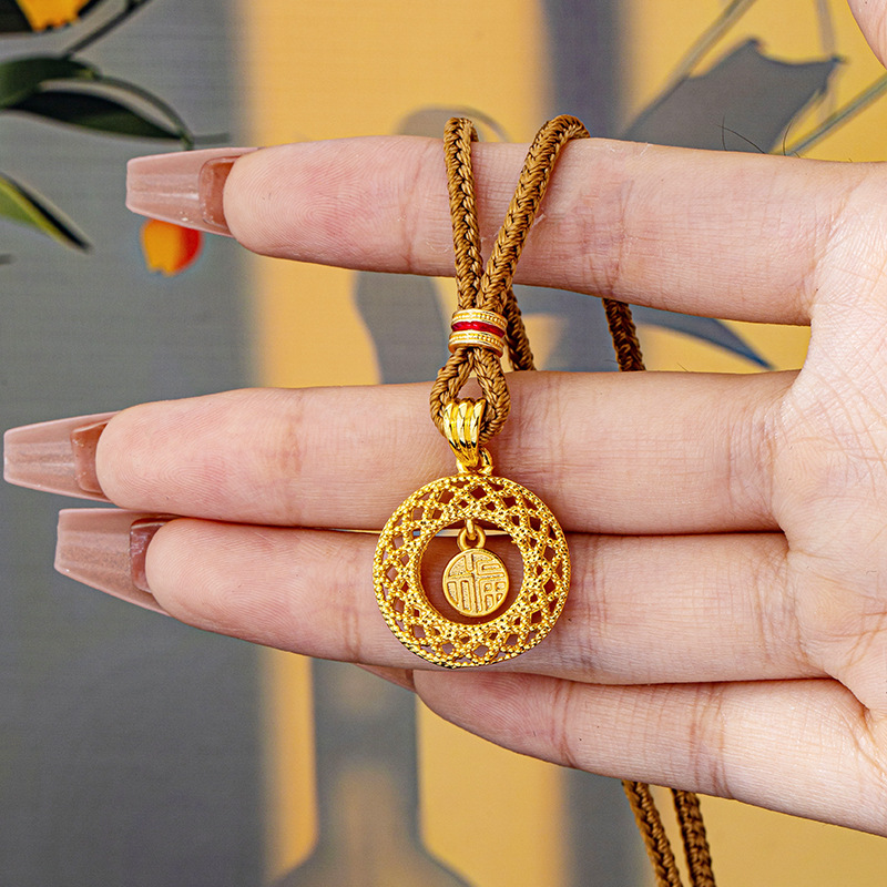 Vintage Fashion Retro Outfit - Vintage Hollow Fu Character Necklace Women's