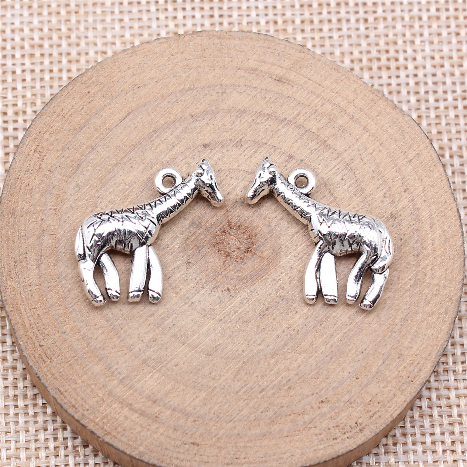 Vintage Fashion Tumblr - 20pcs 20x23mm(0.79x0.91inch) Antique Silver Color Giraffe