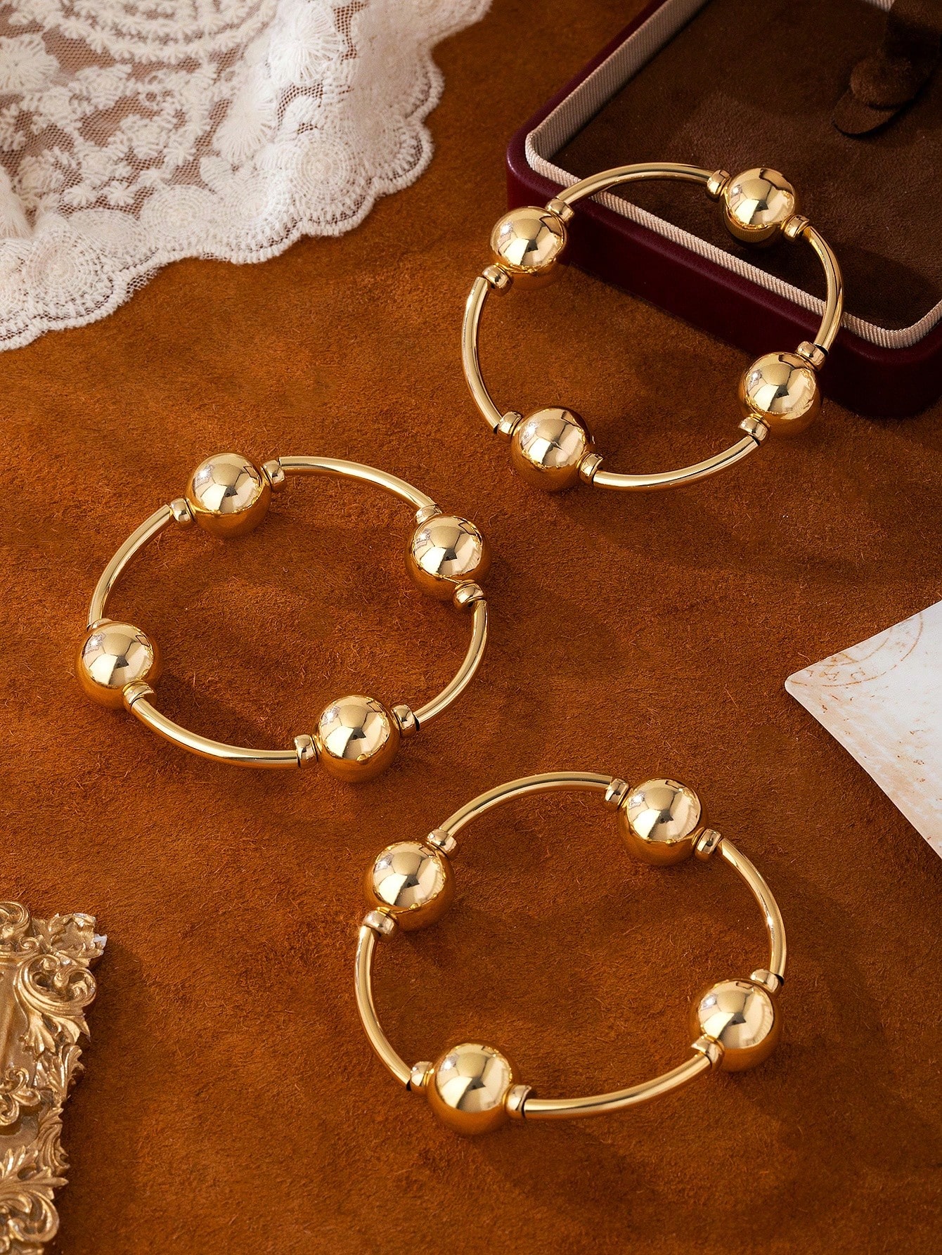 Vintage Fashion Photography - Vintage Pearl Bracelet 3Pcs Set Retro