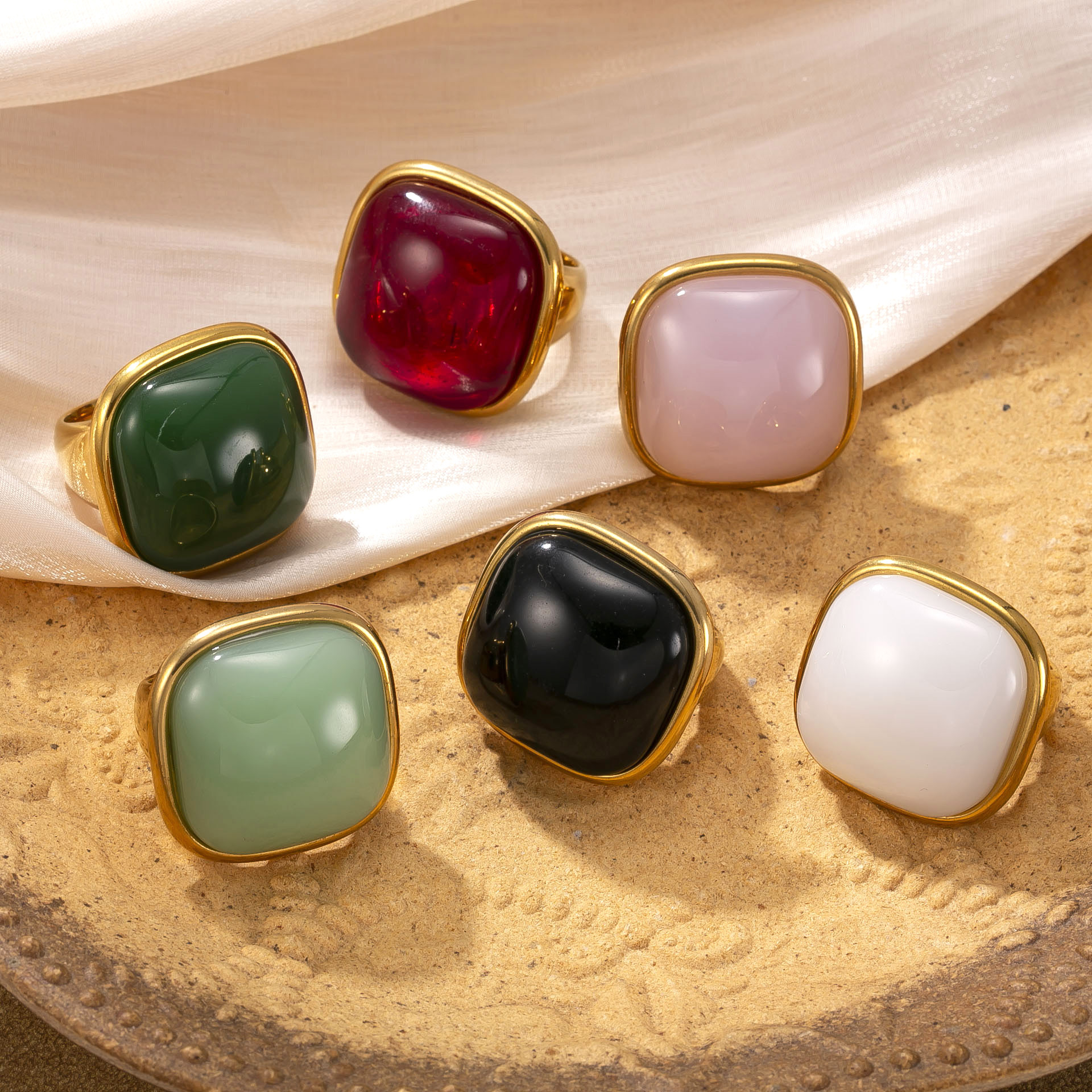 Vintage Fashion Retro Outfit - Best-Selling 18K Gold-Plated Square Natural Stone