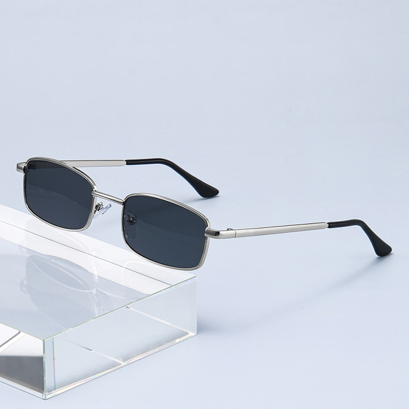 Fashion Punk Sunglasses Women  - Vintage Fashion Images avaliação e preço