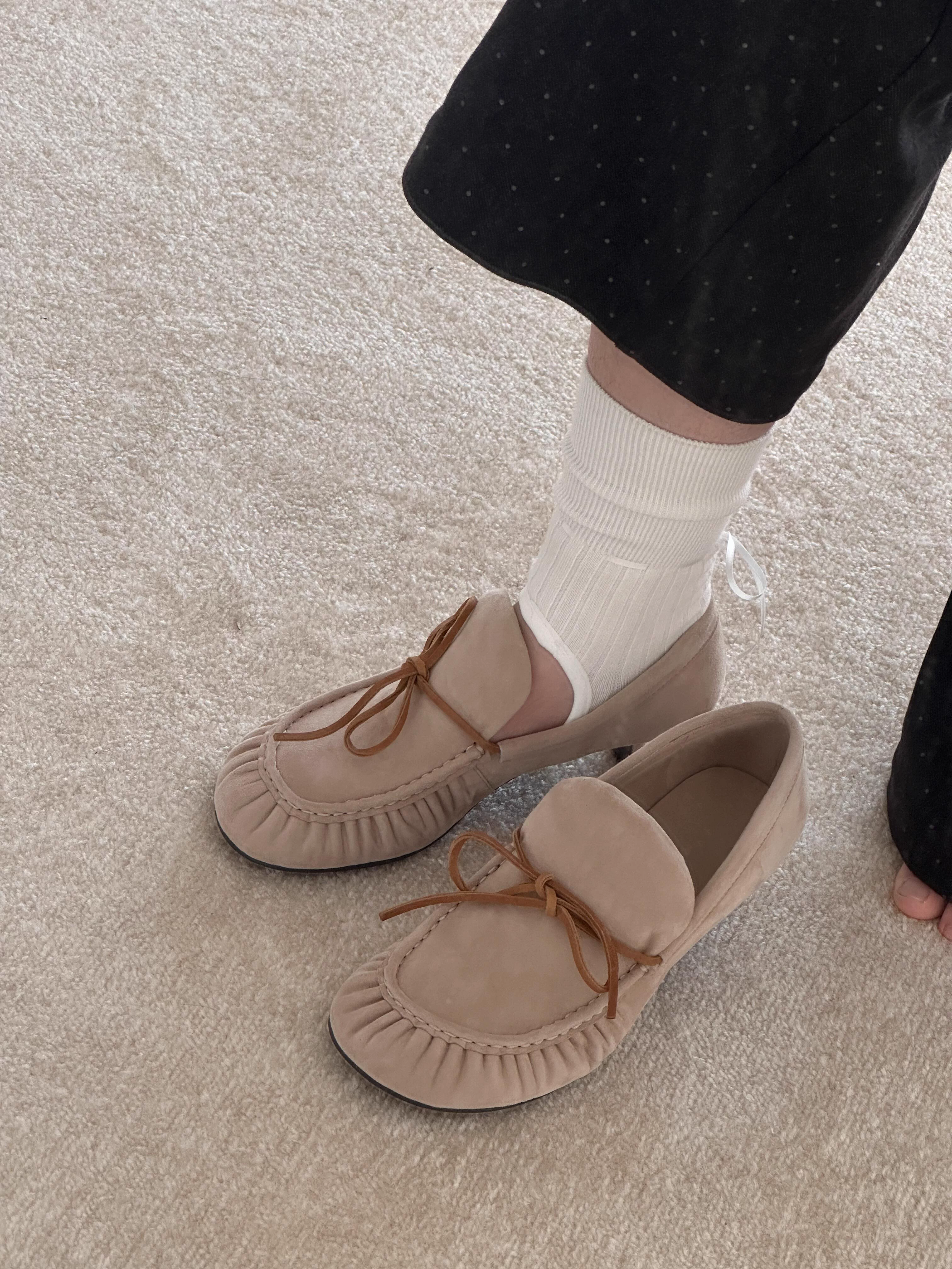Women's Suede Kitten Heel Loaf - Vintage Slip Dress avaliação e preço