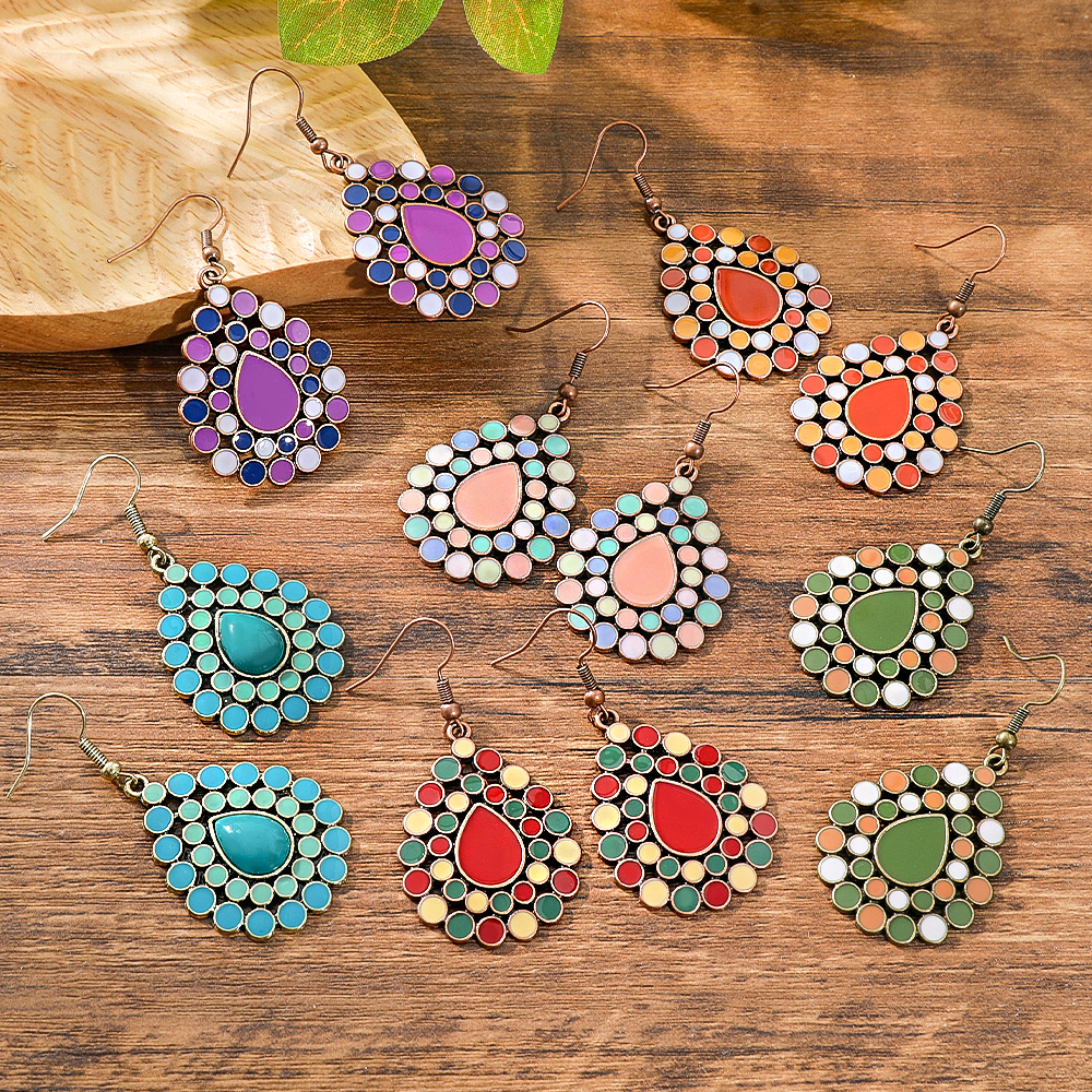 Women's Vintage Dangle Earring - Vintage Fashion Photography avaliação e preço