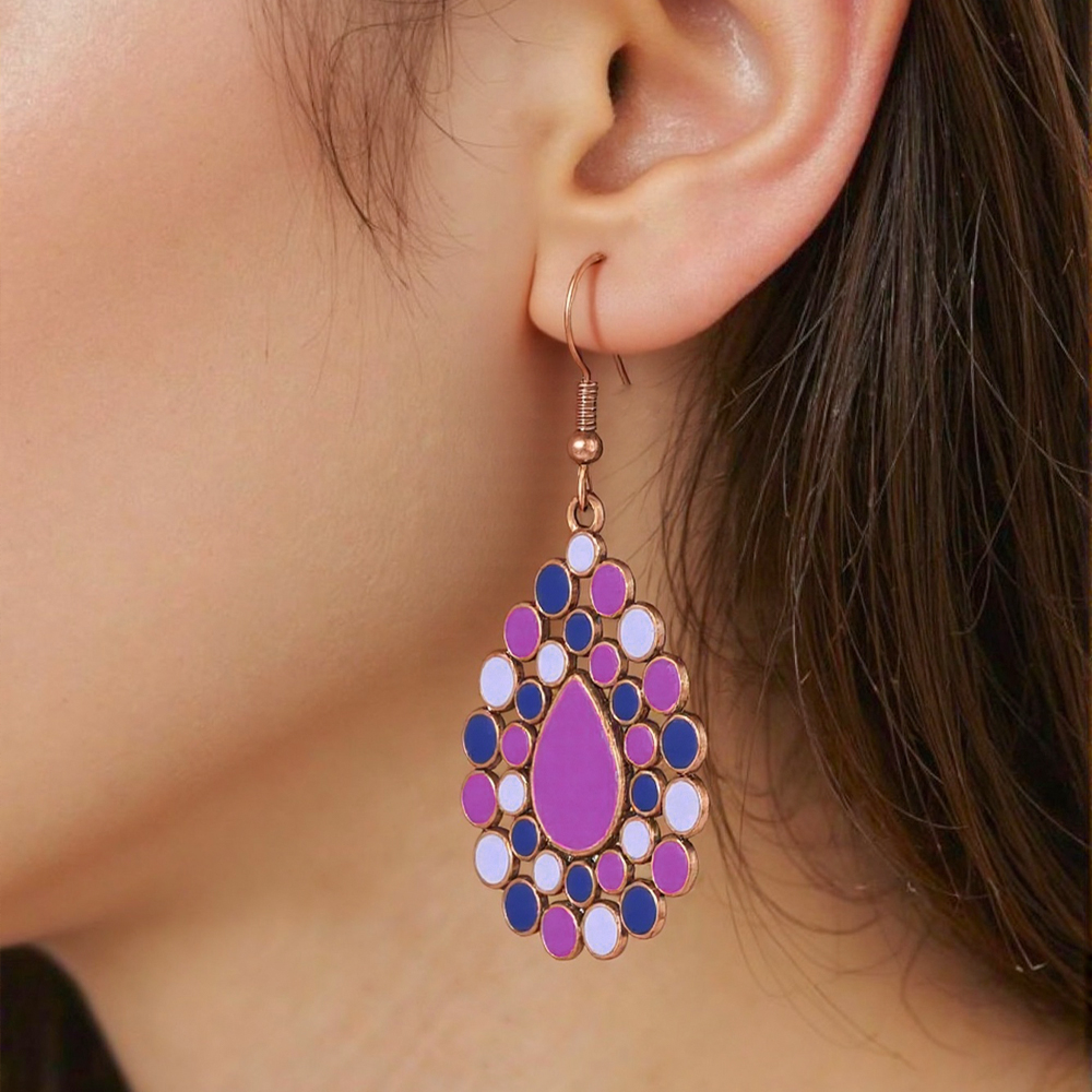 Women's Vintage Dangle Earring - Vintage Fashion Photography avaliação e preço
