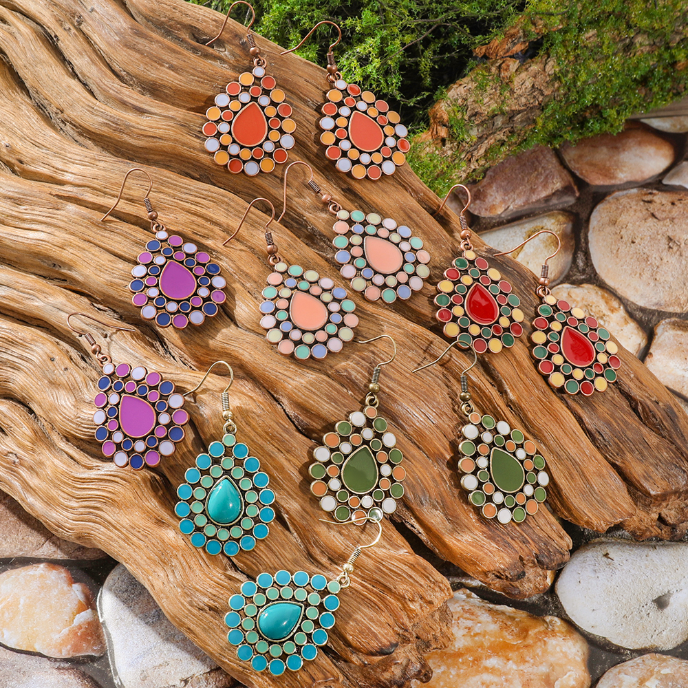 Women's Vintage Dangle Earring - Vintage Fashion Photography avaliação e preço