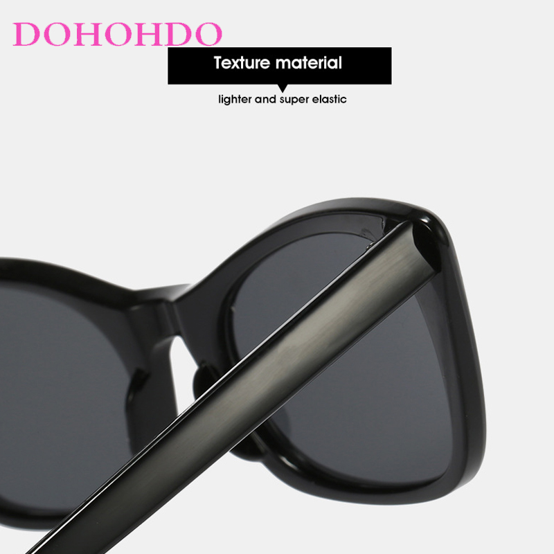 Vintage Small Cat Eye Sunglass - Vintage Fashion Photography avaliação e preço