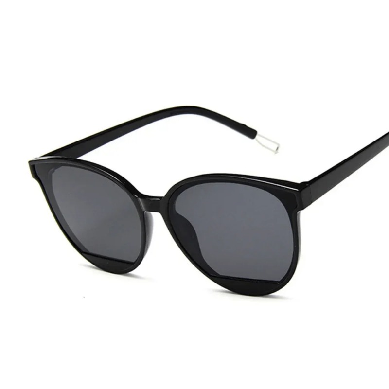 New Arrival Fashion Sunglasses - Vintage Fashion Images avaliação e preço