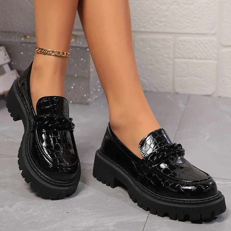 Platform Chunky Square Heel Lo - Vintage Fashion Plus Size avaliação e preço